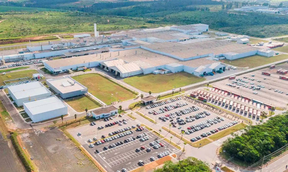 toyota deve investir r 11 bilhoes no brasil destaque1 foto aerea planta toyota sorocaba 1