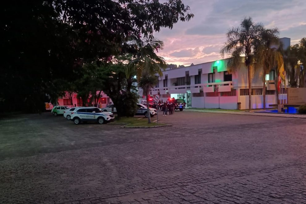 urussanga policia civil deflagra operacao terra nostra e cumpre mandado de busca e apreensao policia