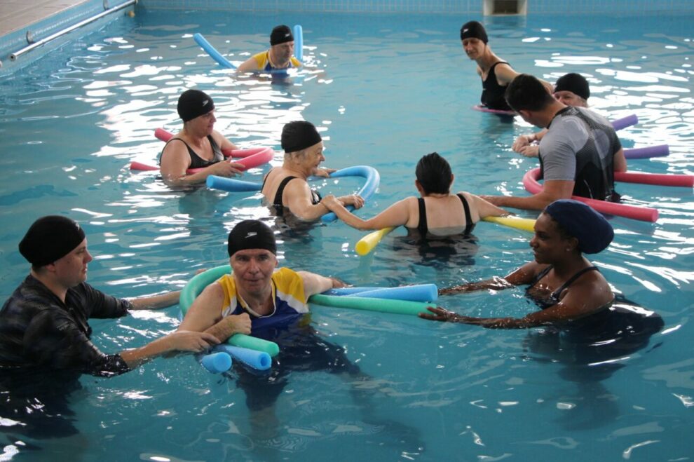 aquavitalidade apae lanca projeto de hidroginastica adaptada para idosos com deficiencia em cocal do sul aquavitaliade apae por ana paula nesi 13