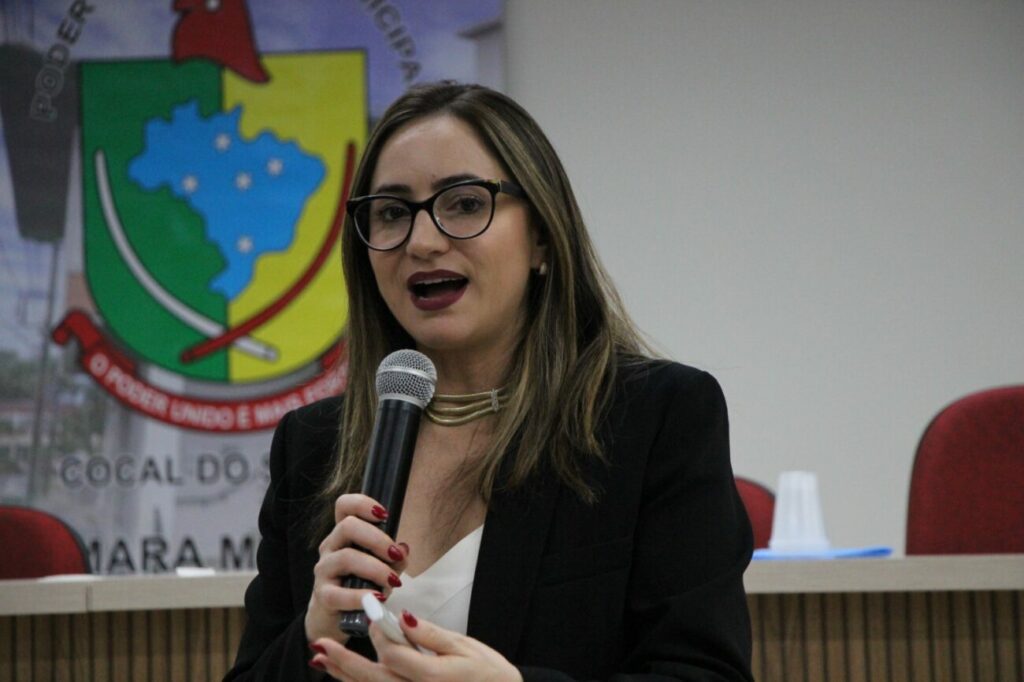 dialogo e informacao em cocal do sul curso destacou a o papel e importancia dos vereadores para os municipios curso escola do legislativo por ana paula nesi 9