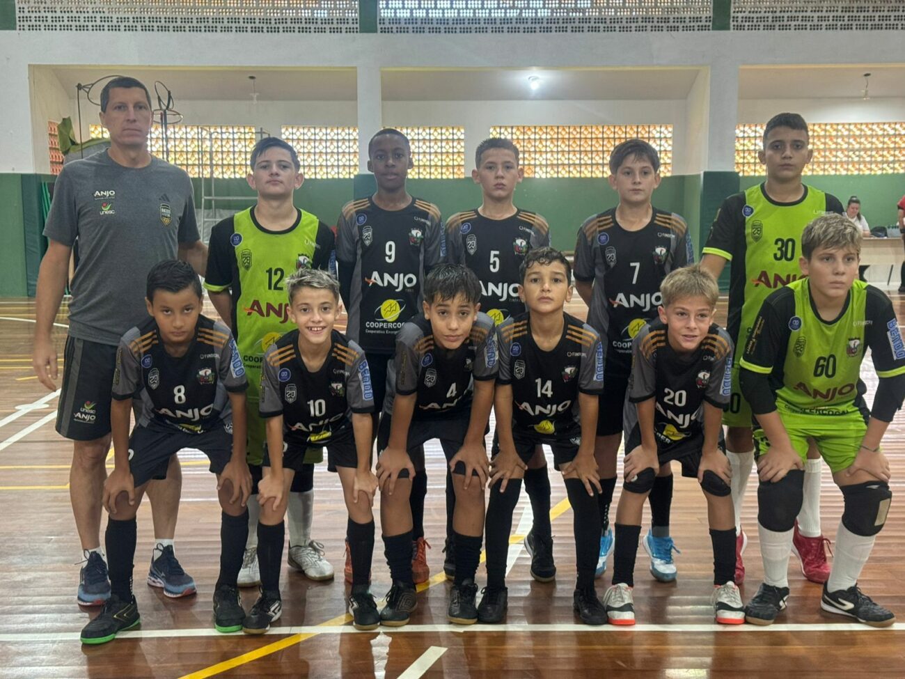 equipe sub 12 de cocal do sulanjo futsal vence todas na estreia no campeonato estadual de futsal sub12 cocaldosul anjofutsal abril2024a