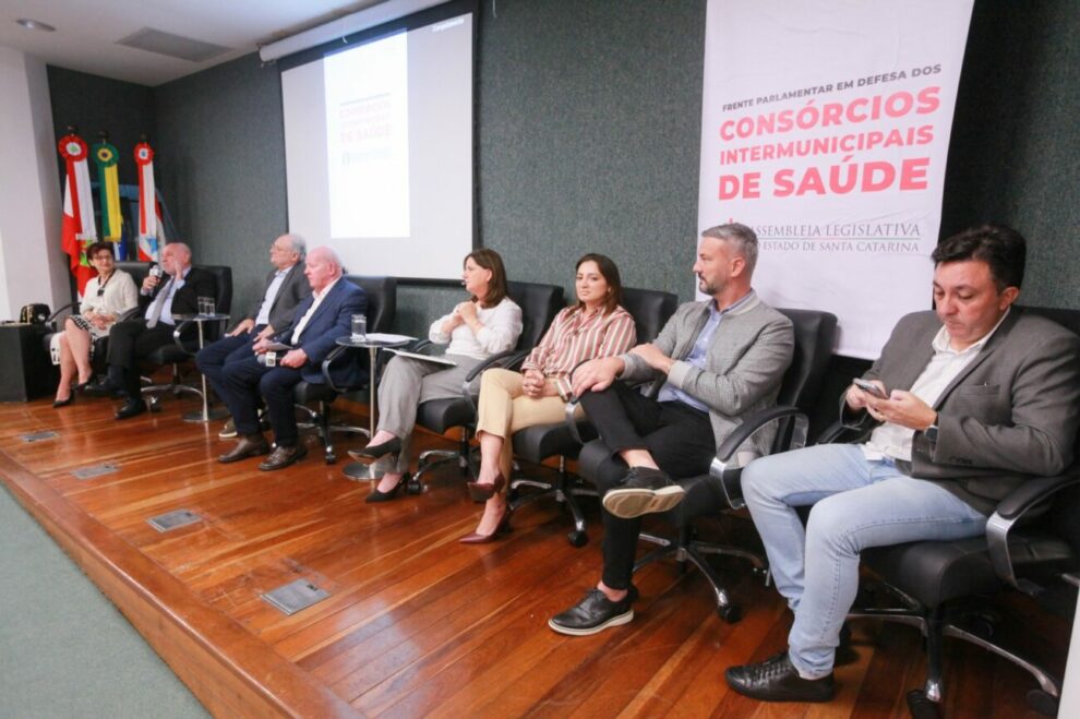 governo do estado garante r 30 milhoes a 291 municipios por meio dos consorcios de saude alesccarmen