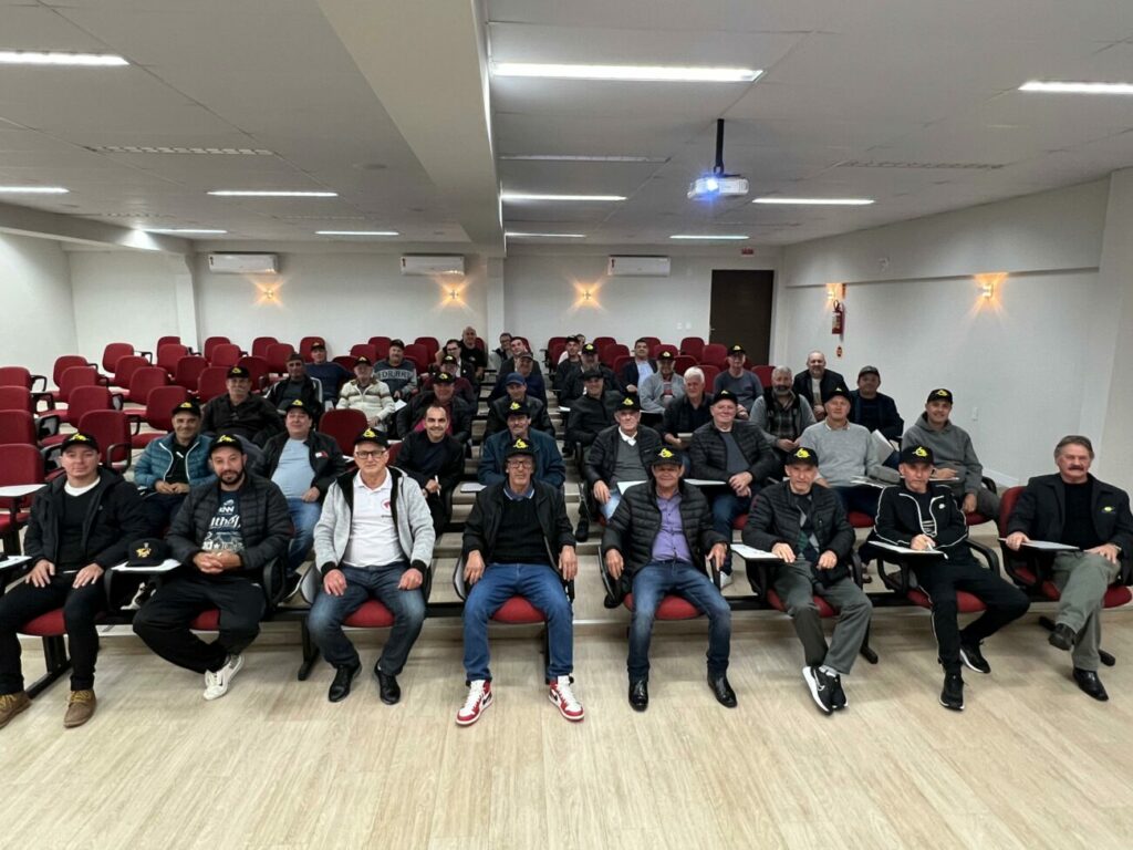 bocha de cancha realizado congresso tecnico da 1a copa coopercocal 60 anos 1 4