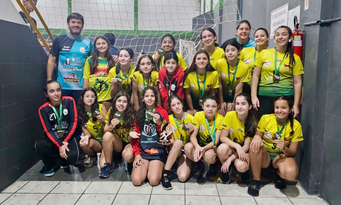 cocal do sul fica em 2o lugar na xvii copa madegil de handebol img 20240513 wa0163