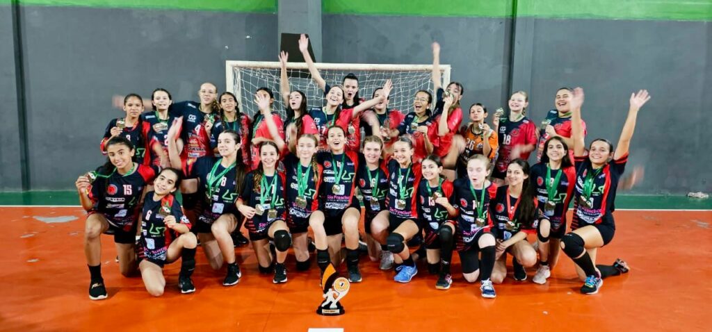 cocal do sul fica em 2o lugar na xvii copa madegil de handebol img 20240513 wa0168