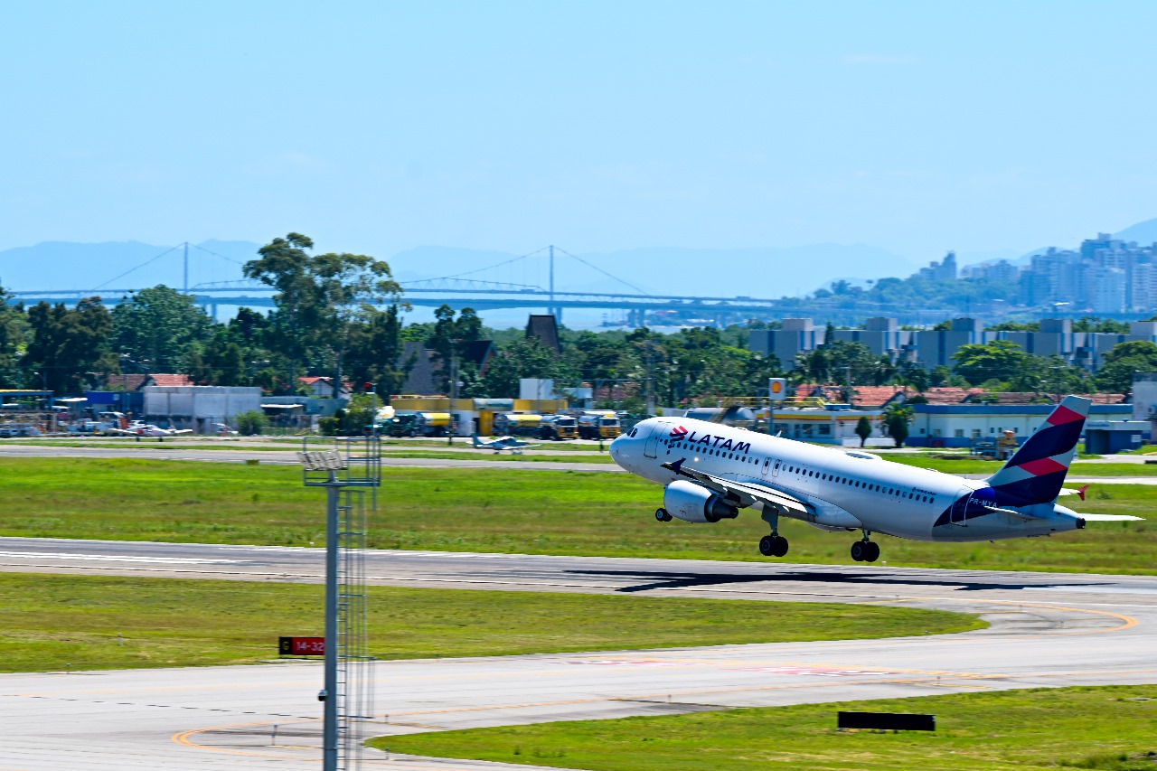 empresas anunciam voos extras para aeroportos catarinenses whatsapp image 2024 05 08 at 18.28.57 1