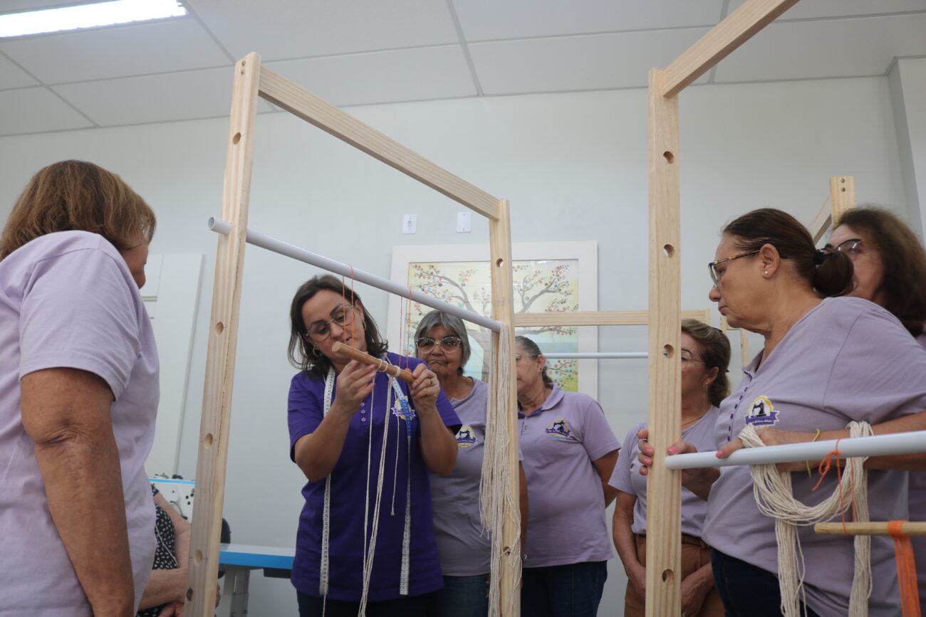 mulheres artesas da coopercocal iniciam jornada na tecnica do macrame 1 4