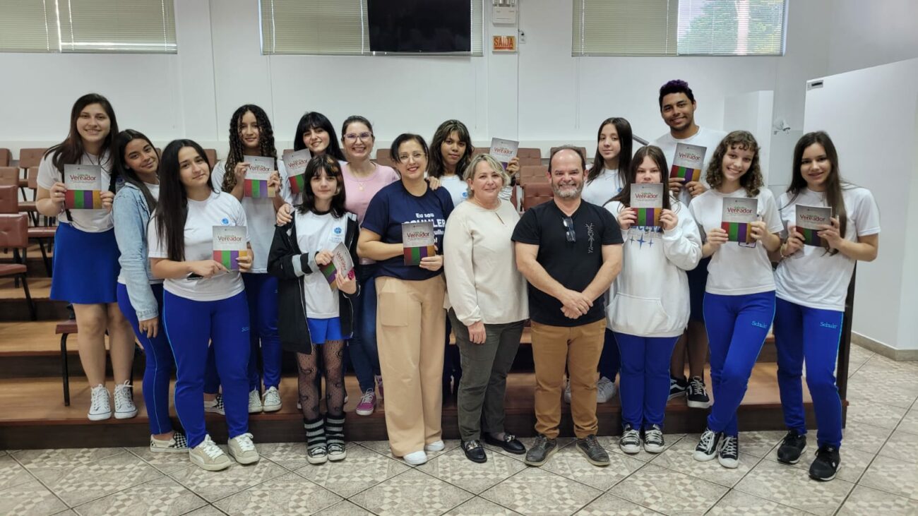 estudantes da escola padre schuler realizam visita de estudo na camara de cocal do sul padre schuler na camara 06 06 por ana paula nesi 4