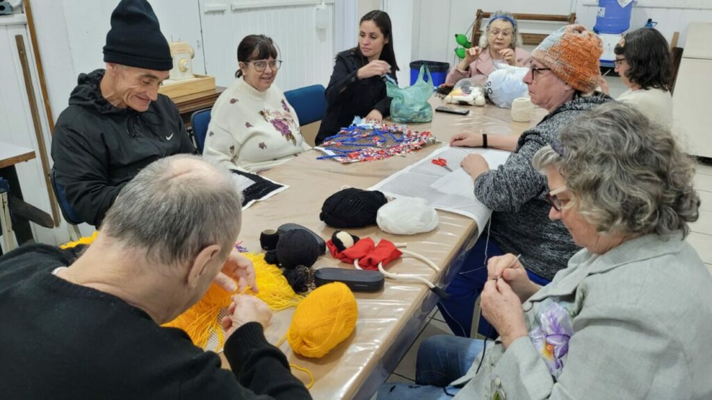 solidariearte apae cocal do sul realiza feira de artesanatos neste sabado solidariearte de junho apae por ana paula nesi 6