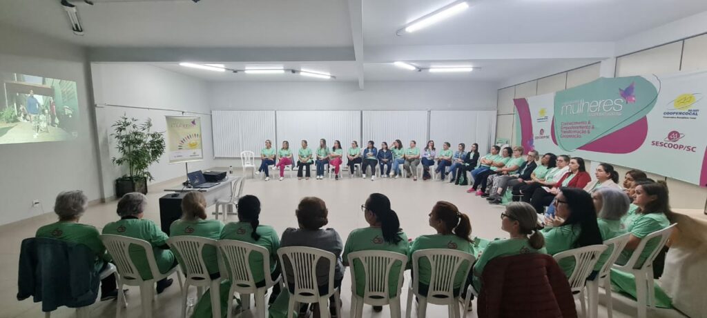 coopercocal programa mulheres cooperativistas tem 1o modulo concluido sobre educacao cooperativista whatsapp image 2024 08 15 at 10.24.26 min