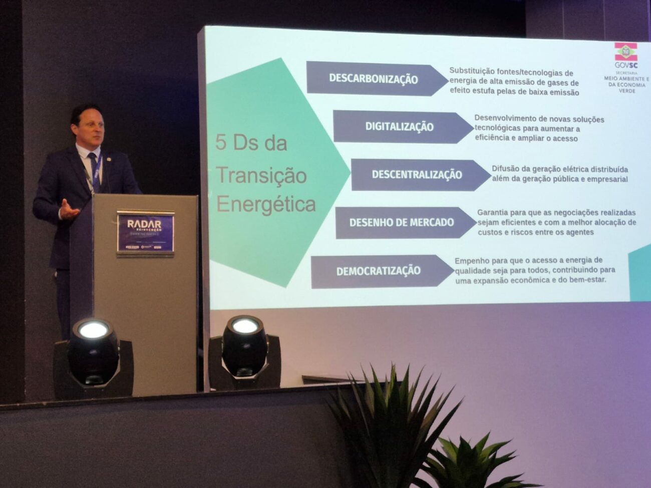 governo de santa catarina detalha processo de transicao energetica durante evento no sul do estado whatsapp image 2024 08 21 at 19.00.25