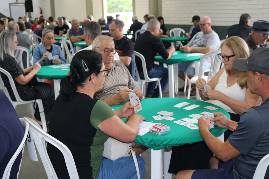 1o torneio de canastra livre da coopercocal e sucesso entre os associados 1.2 min
