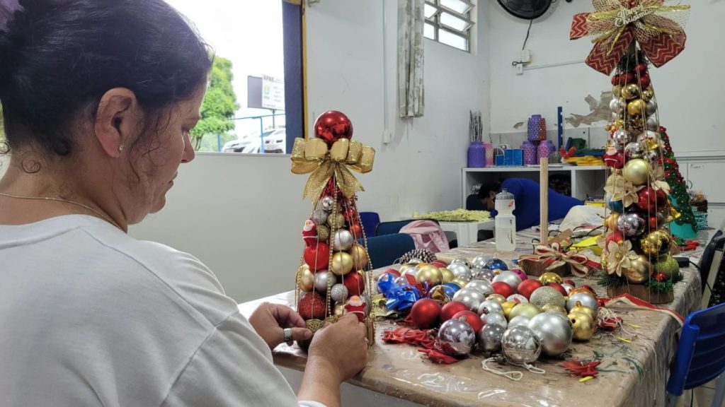 apae de cocal do sul transforma natal com produtos artesanais feitos por alunos produtos natal apae 5 1