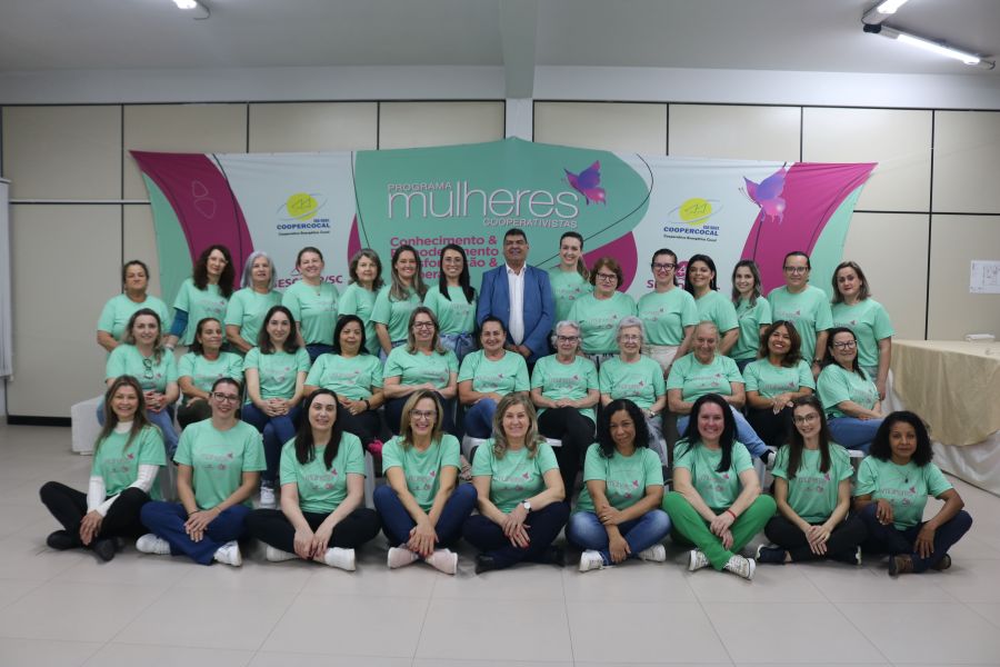 mulheres cooperativistas da coopercocal encerra ciclo de formacao com tema ansiedade e dependenca digital 1 min 33