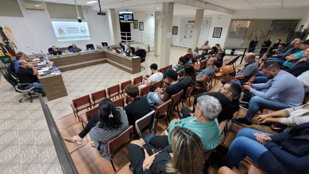 camara de cocal do sul aprova substituicoes de projetos requerimento e sete indicacoes durante a 9a sessao ordinaria whatsapp image 2025 04 10 at 09.10.52