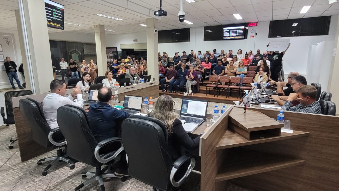 camara de cocal do sul aprova projetos com debates e votos divergentes em sessao desta terca feira whatsapp image 2025 05 20 at 20.58.23