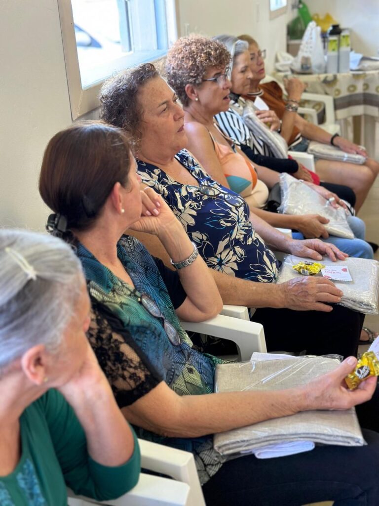 clubes de maes recebem materiais e se preparam para exposicao durante a cocal fest whatsapp image 2025 05 05 at 15.51.24