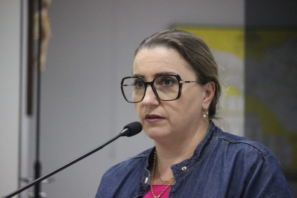 confira o que foi assunto na tribuna legislativa desta terca feira em cocal do sul 13a ordinaria por ana paula nesi 4