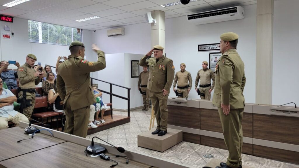 solenidade marca troca de comando da policia militar de cocal do sul troca de comando pm por ana paula nesi 1
