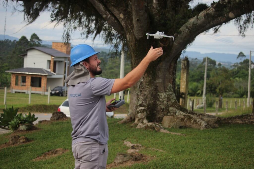 tecnologia a favor do cooperado coopercocal adquire drone para otimizar operacoes drone coopercocal por ana paula nesi 5