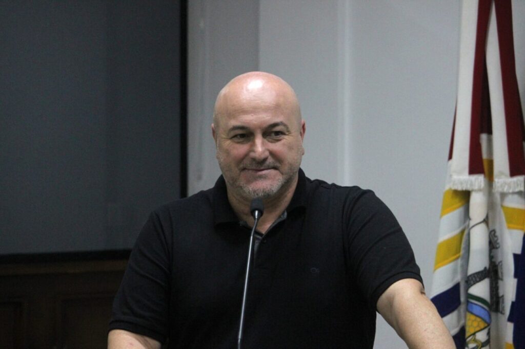 tribuna vereadores debatem demandas da populacao e cobram solucoes do executivo 14a ordinaria por ana paula nesi 1