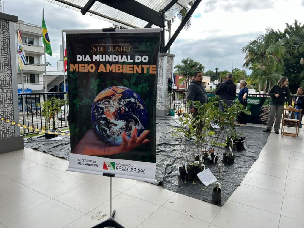 500 mudas doadas e 50 caes vacinados marcam encerramento da semana do meio ambiente em cocal do sul semana meio ambiente cocal 2