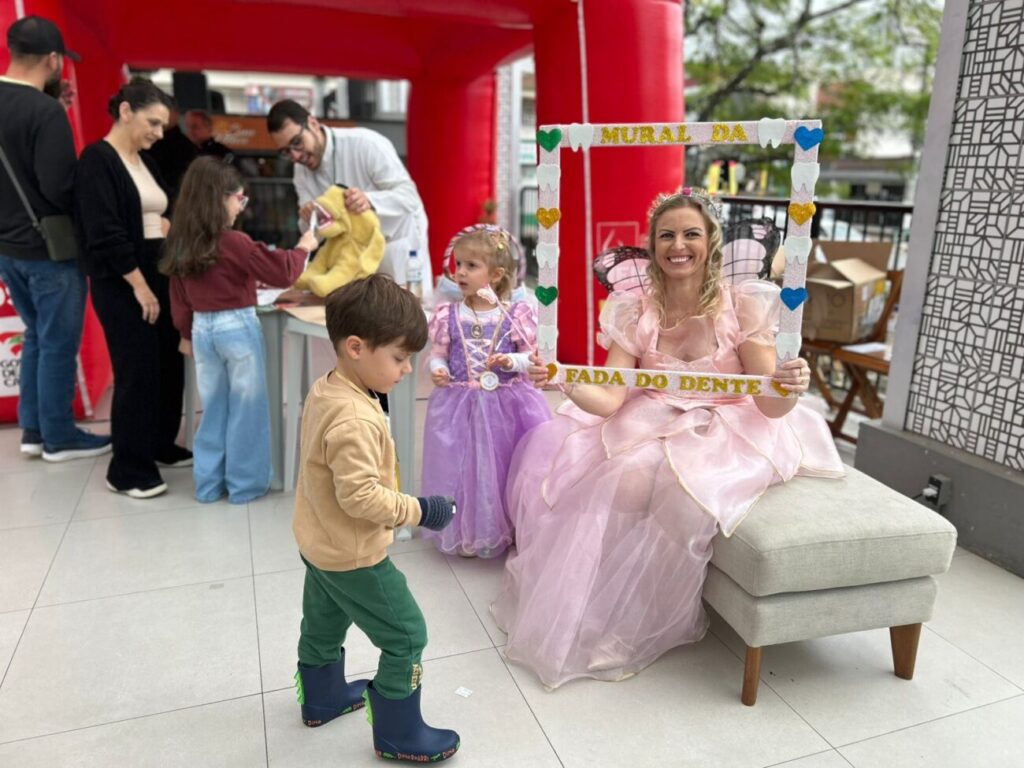 500 mudas doadas e 50 caes vacinados marcam encerramento da semana do meio ambiente em cocal do sul semana meio ambiente cocal 4