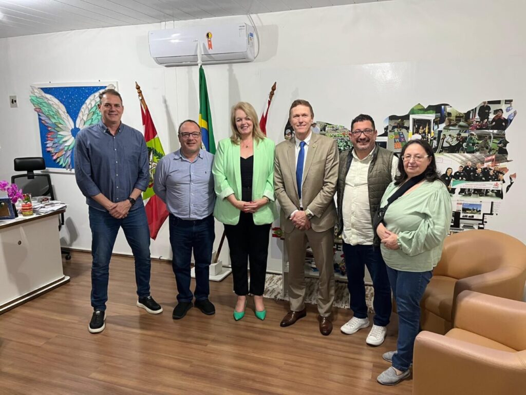 com sinal verde da fcee apae de cocal do sul segue em busca de apoio do estado reuniao ampliacao fcee divulgacao 1