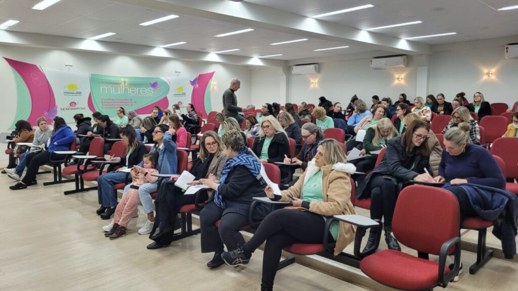 do convite a transformacao mulheres encontram no cooperativismo um caminho para se redescobrir mulheres cooperativistas por ana paula nesi 1