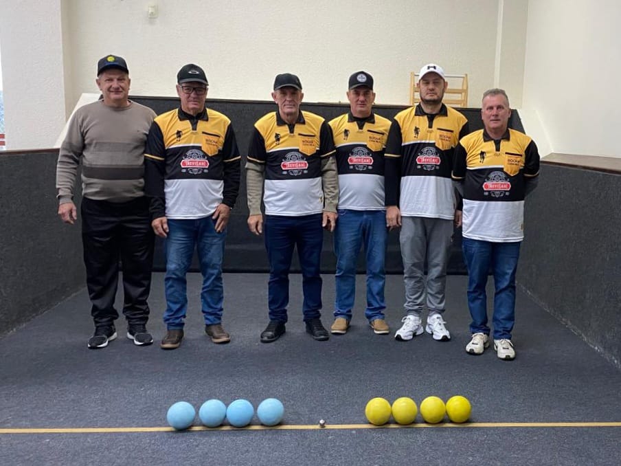 lima e maccari veiculos vence a chave a da 2a taca coopercocal de bocha e garante vaga na fase final coxia rica chave a taca cooper de bocha por kele alves