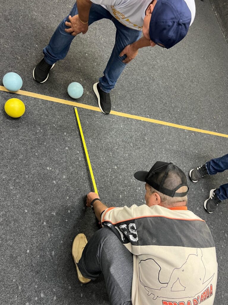 amigos do beto e marivas bar garantem vaga na fase final da 2a taca coopercocal de bocha chave b bocha cooper por danylla zanette 5