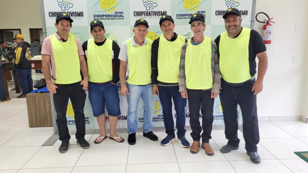 amigos do beto e marivas bar garantem vaga na fase final da 2a taca coopercocal de bocha irmaos pizoni chave b bocha cooper por ana paula nesi 19