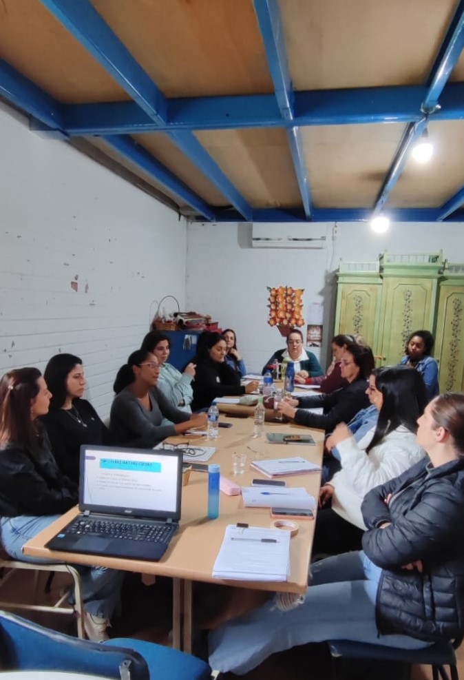 apae promove semana de capacitacao para fortalecer equipe e transformar praticas educacionais semana pedagogica apae divulgacao 2