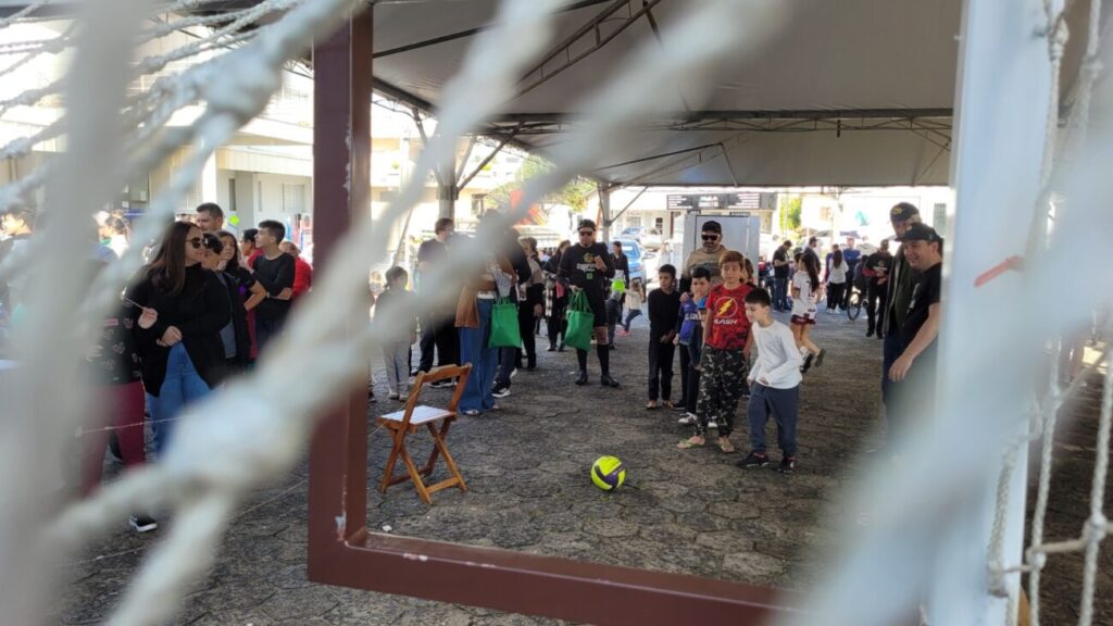 dia do cooperativismo marcado por uniao e participacao em cocal do sul coopercocal na praca por ana paula nesi 2