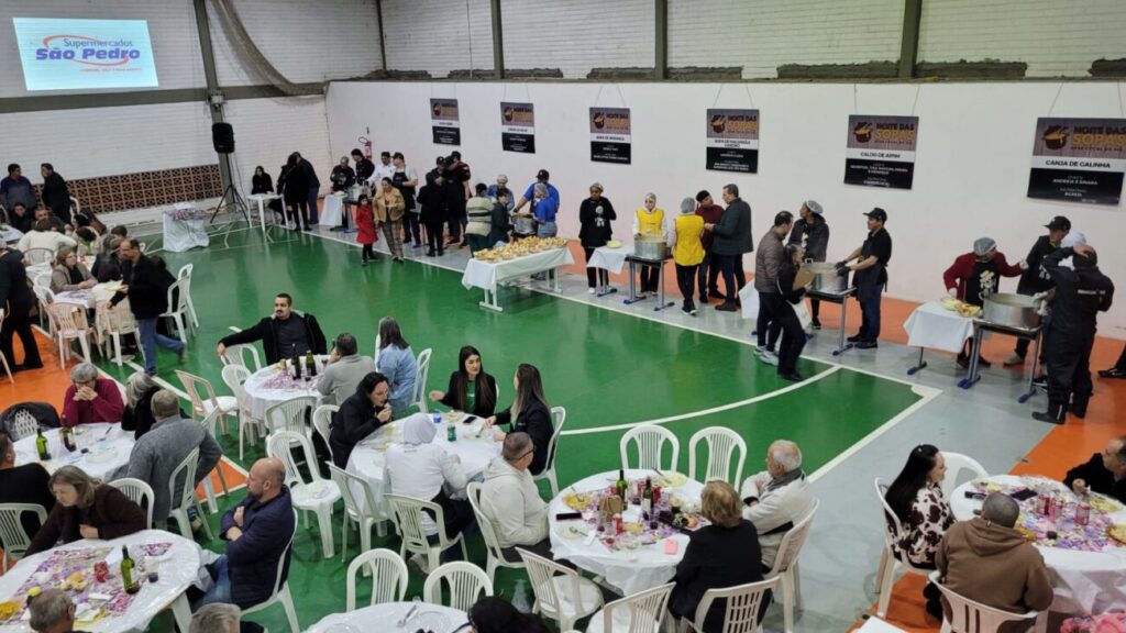 apae celebra sucesso da noite das sopas com casa cheia em cocal do sul noite das sopas 2025 por ana paula nesi 20