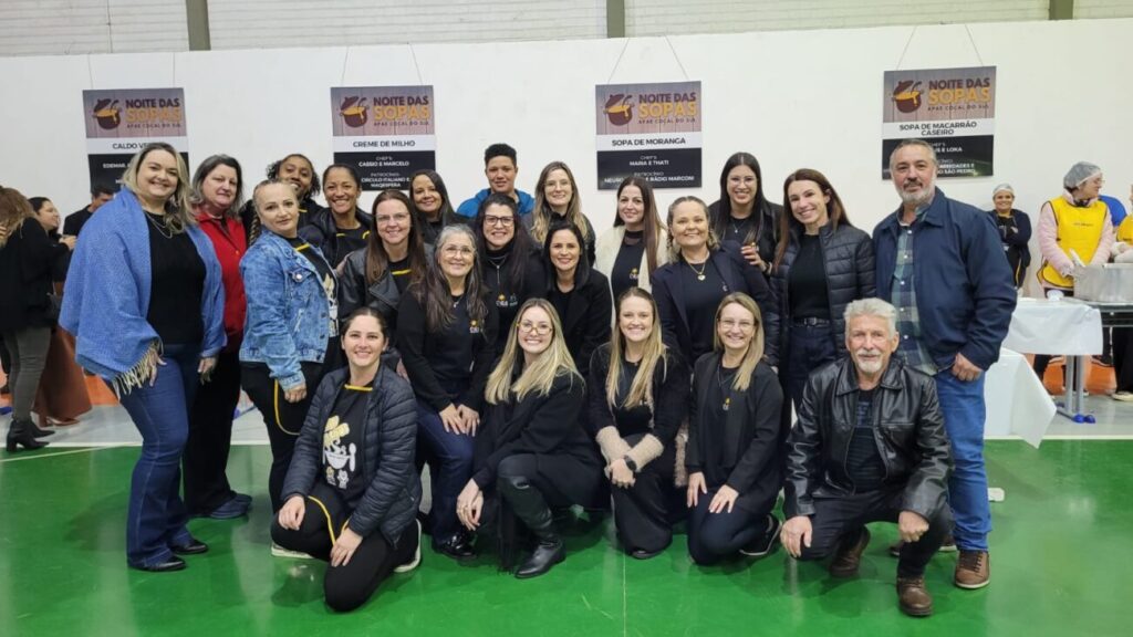 apae celebra sucesso da noite das sopas com casa cheia em cocal do sul noite das sopas 2025 por ana paula nesi 24