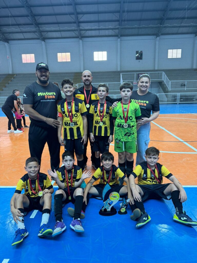 cocal do sul conquista titulo na sub 10 e e vice na sub 08 da copa mistura fina kids copa mistura fina kids 3 2