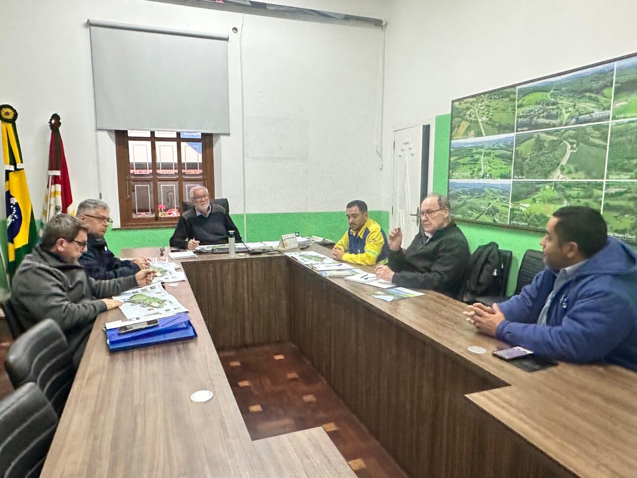 cocal do sul recebe visita tecnica sobre cuidados na faixa do gasodutoencontro reforcou orientacoes de seguranca em areas proximas ao gasoduto bolivia brasil visita