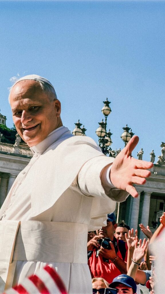 missionario de cocal do sul participa do jubileu da juventude no vaticano fica a menos de 2 metros do papa leao xiv e leva a fe da diocese de criciuma para o coracao da igreja jona 1