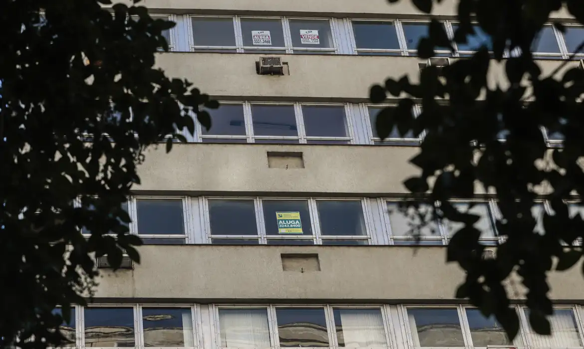 parcela de familias que pagam aluguel sobe 25 em 8 anos mostra ibge mg 1037