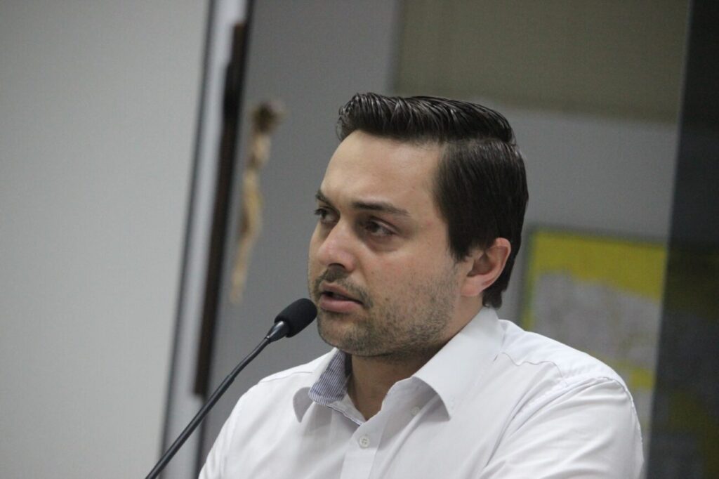 tribuna legislativa saiba o que foi assunto na 28a sessao ordinaria em cocal do sul 28a ordinaria por ana paula nesi 3