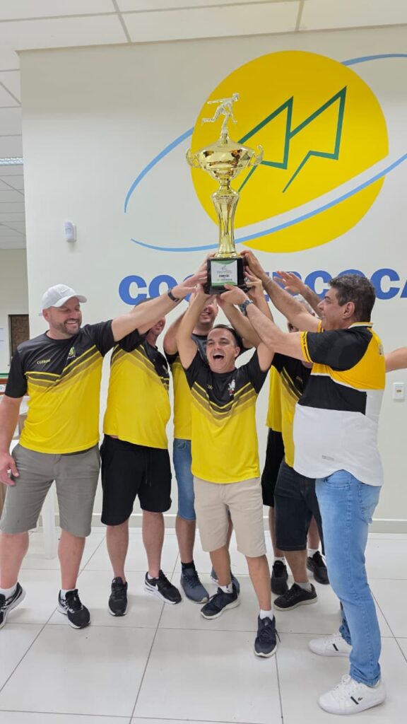 amigos da bocha e a equipe campea da 2a taca coopercocal de bocha de cancha masculina 1o amigos da bocha bocha 2025 fase final por ana paula nesi 8 1