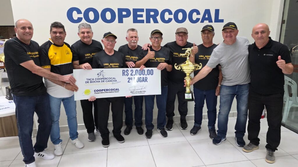amigos da bocha e a equipe campea da 2a taca coopercocal de bocha de cancha masculina 2o lima e maccari bocha 2025 fase final por ana paula nesi 7 1