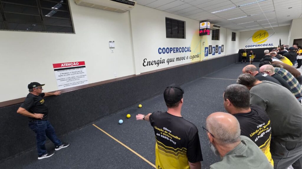 amigos da bocha e a equipe campea da 2a taca coopercocal de bocha de cancha masculina bocha 2025 fase final por ana paula nesi 17