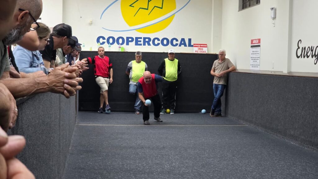 amigos da bocha e a equipe campea da 2a taca coopercocal de bocha de cancha masculina bocha 2025 fase final por ana paula nesi 30