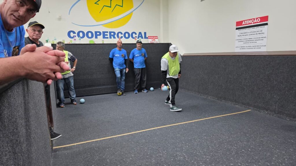 amigos da bocha e a equipe campea da 2a taca coopercocal de bocha de cancha masculina bocha 2025 fase final por ana paula nesi 31
