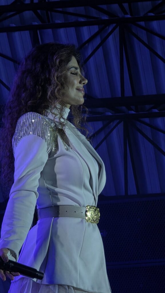 paula fernandes emociona publico de 15 mil pessoas em show historico durante a 12a cocalfest 20250928 002101