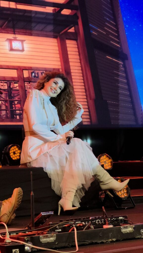 paula fernandes emociona publico de 15 mil pessoas em show historico durante a 12a cocalfest 20250928 004331