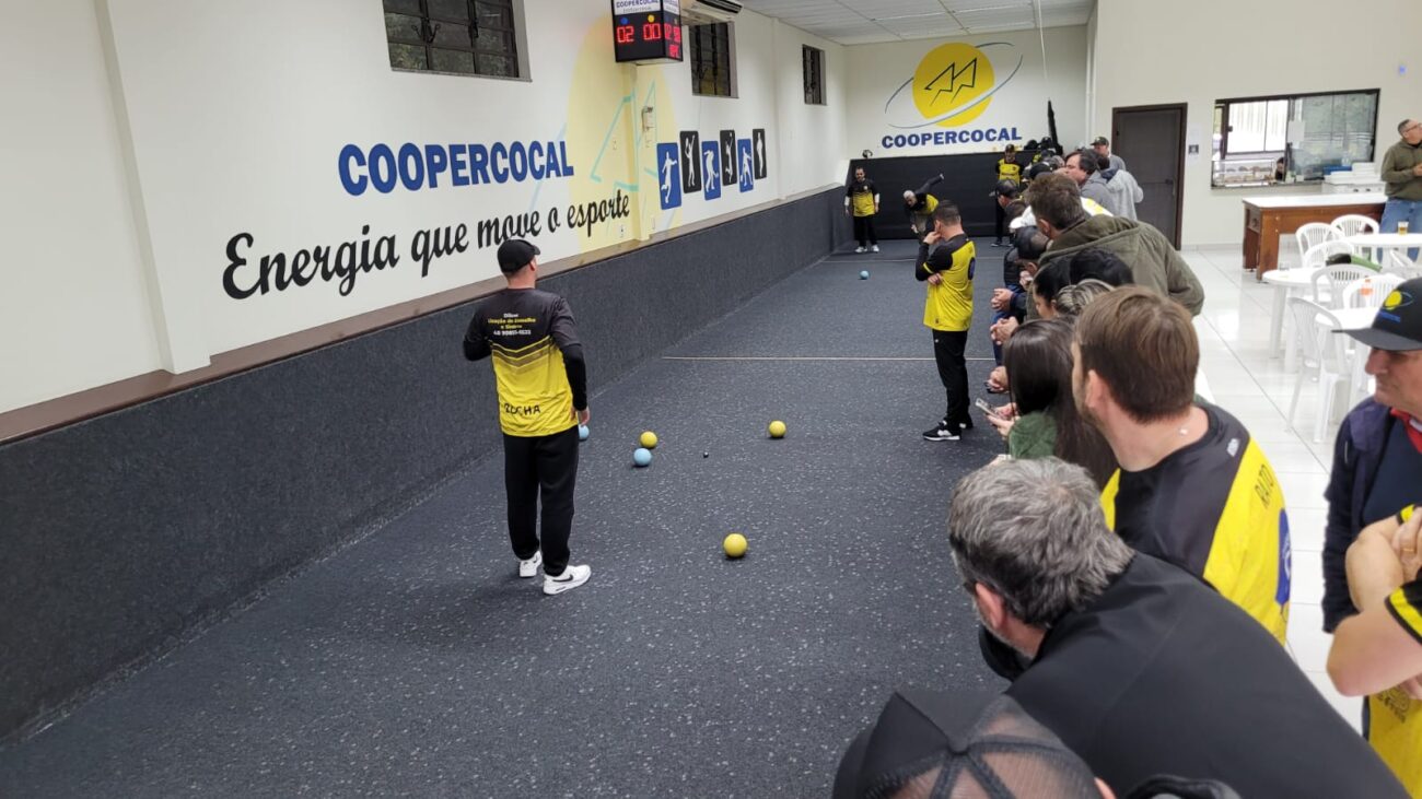 torcida pronta bocha de cancha define campeoes da 2a taca coopercocal neste domingo chave c bocha cooper por ana paula nesi 32