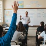 camara aprova projeto que cria o programa cidadao ativo nas escolas municipais camara aprova projeto que cria o programa cidadao ativo nas escolas municipais alunos ilustrativa gemini ia e1761228961756